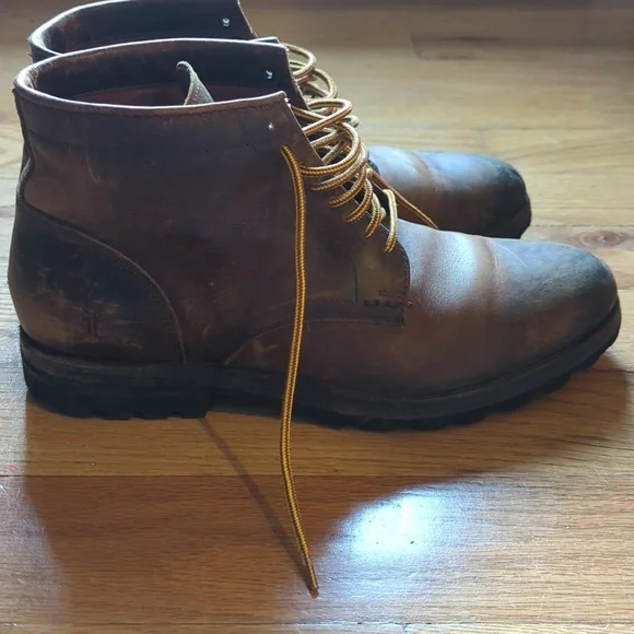 FRYE Mens Boots size 9 HARDLY USED - Picture 3 of 8